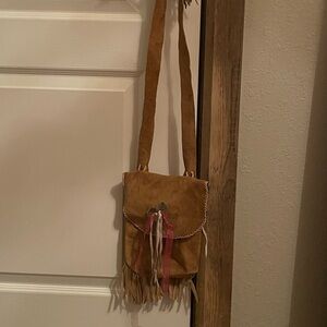 Chic Tan and Pink Leather Crossbody Bag with Fringe